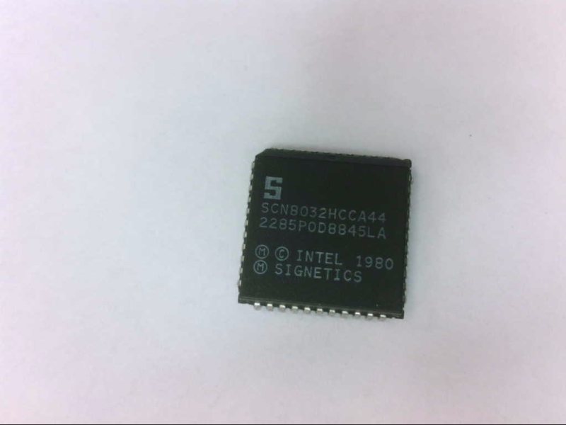 SCN8032HCCA44 by NXP SEMICONDUCTOR