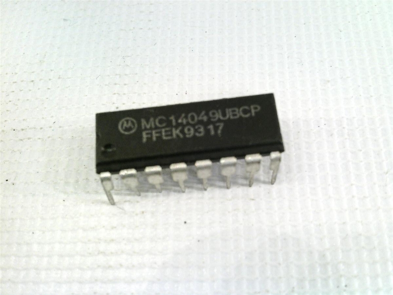 NXP SEMICONDUCTOR MC14049UBCP