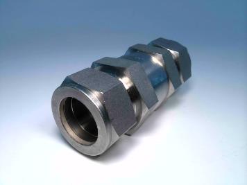 SS-CHS16-1/3 by SWAGELOK