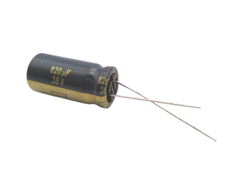 EEU-FC1V821L by MATSUSHITA ELECTRIC