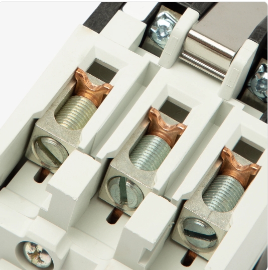 EATON CORPORATION CE15JN3AB77