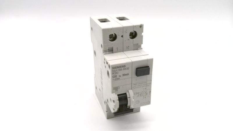 SIEMENS 5SU1356-1KK32
