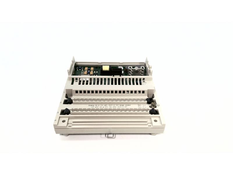 SCHNEIDER ELECTRIC 170AMM09000