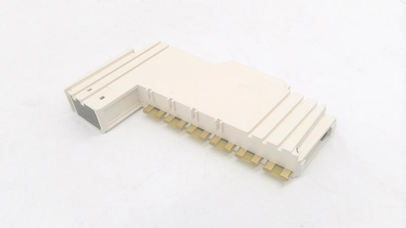 SCHNEIDER ELECTRIC TM5SAO4H