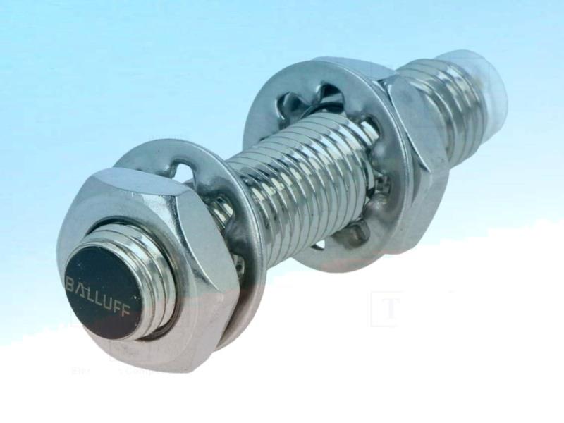 BALLUFF BES M08EE-POC15B-S49G