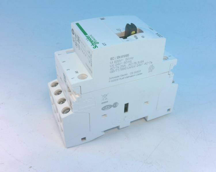 SCHNEIDER ELECTRIC A9C21134