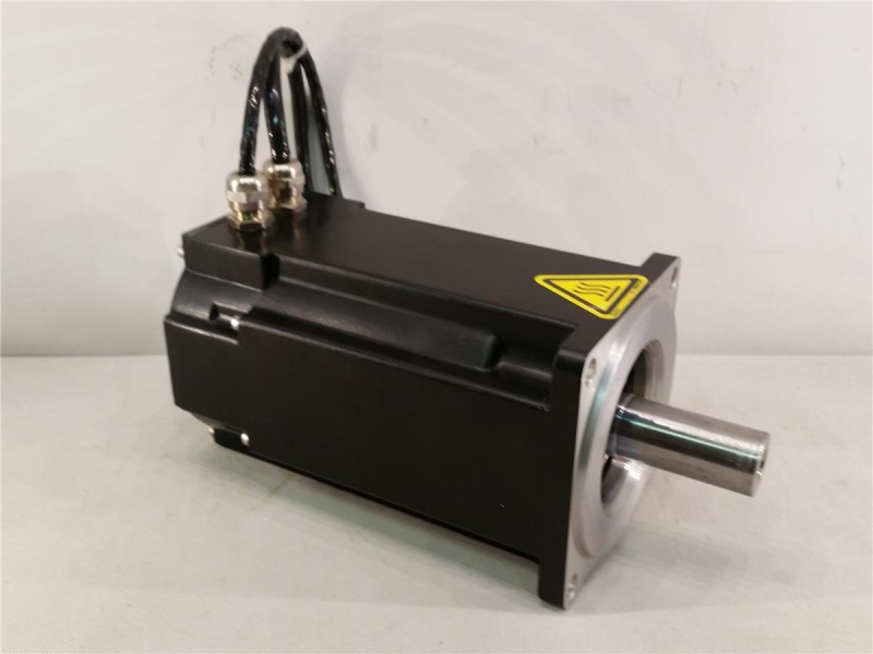 AKM42E-ANSNAB-03 by KOLLMORGEN