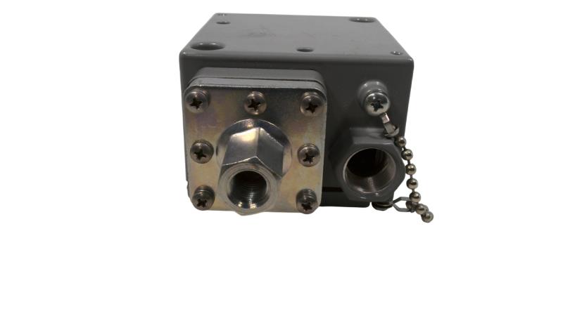 SCHNEIDER ELECTRIC 9012GAW5