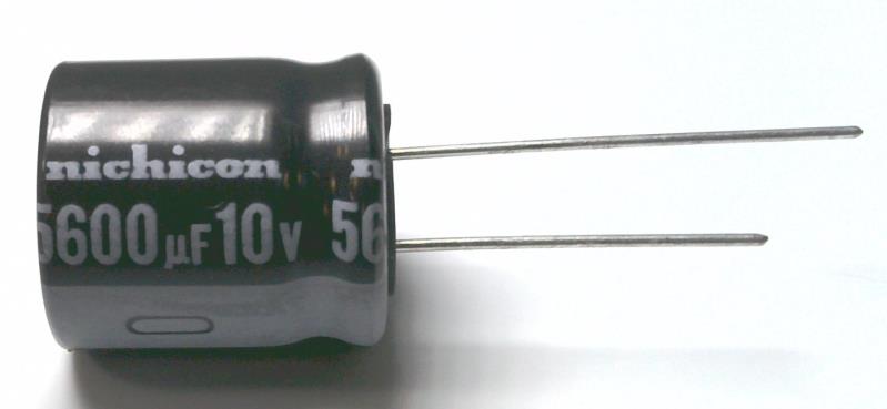 NICHICON UHE1A562MHD3