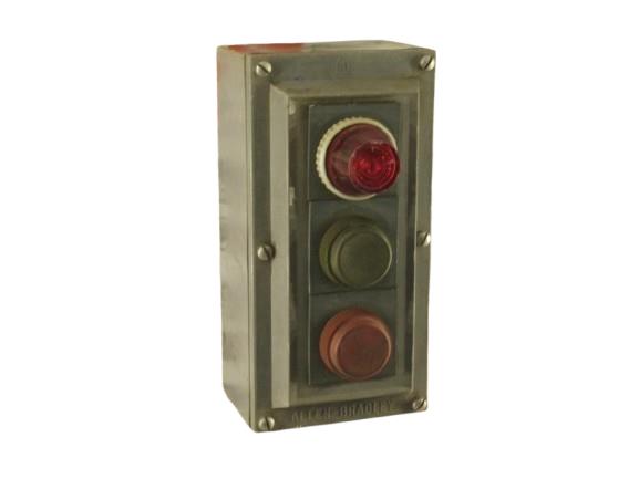 ALLEN BRADLEY 800H-3HW4R-33668