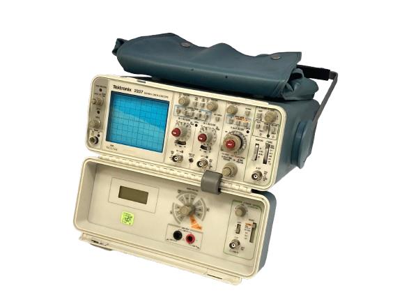TEKTRONIX 2337