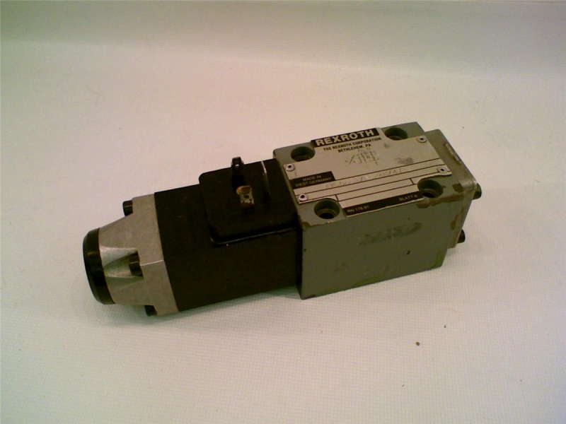 BOSCH 4WE6D51/AG24NZ4V