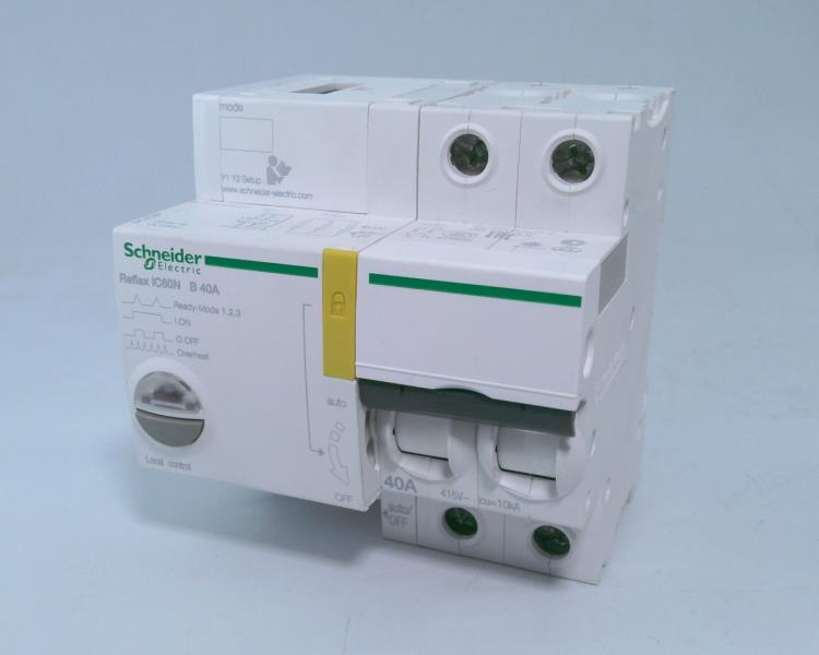 A9C61240 by SCHNEIDER ELECTRIC