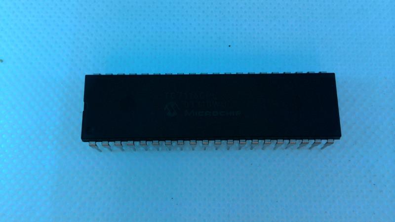 MICROCHIP TECHNOLOGY INC TC7116CPL