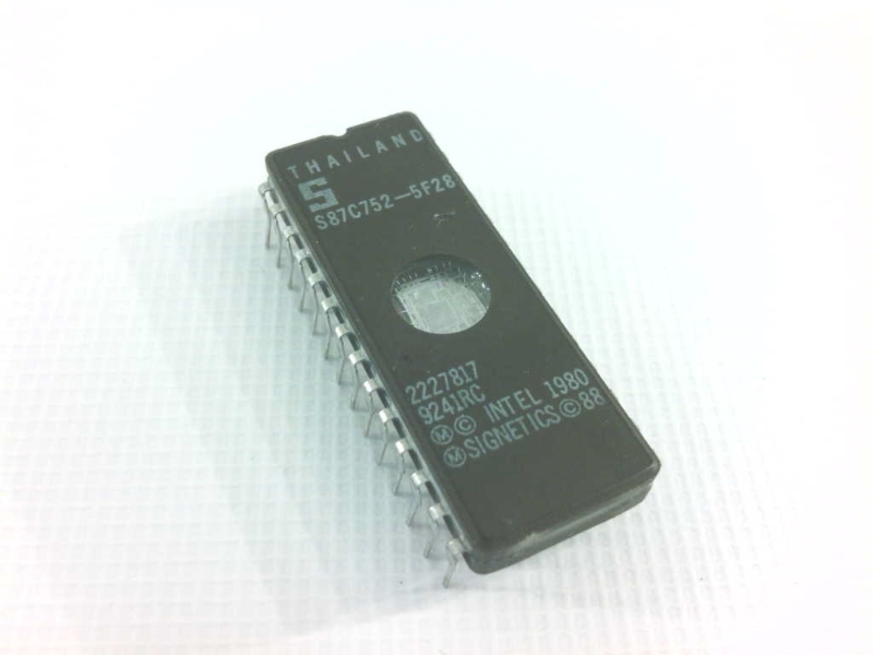 S87C752-5F28 by NXP SEMICONDUCTOR