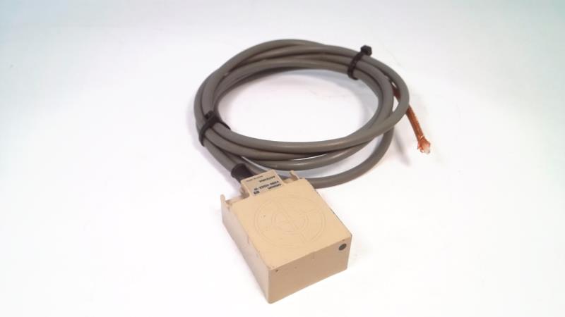 OMRON V680-HS63-W 2M