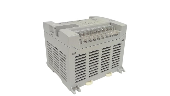 ALLEN BRADLEY 1762-L24BWA