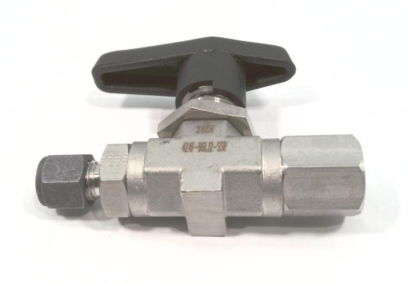 PARKER 4Z4F-B6LJ2-SSP