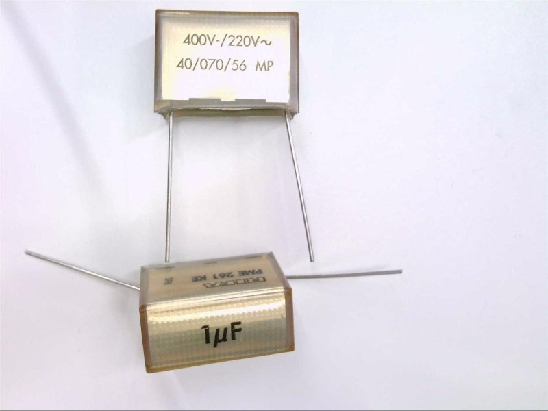 KEMET PME261KE7100KR30