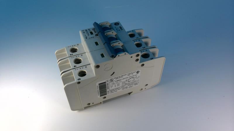 ALLEN BRADLEY 1489-A3D040