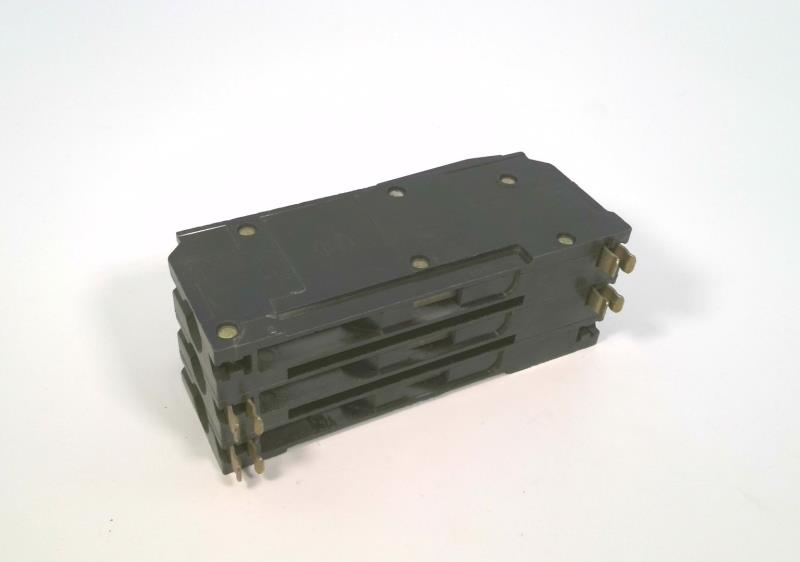 SCHNEIDER ELECTRIC Q1L320