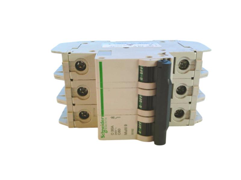 60182 by SCHNEIDER ELECTRIC