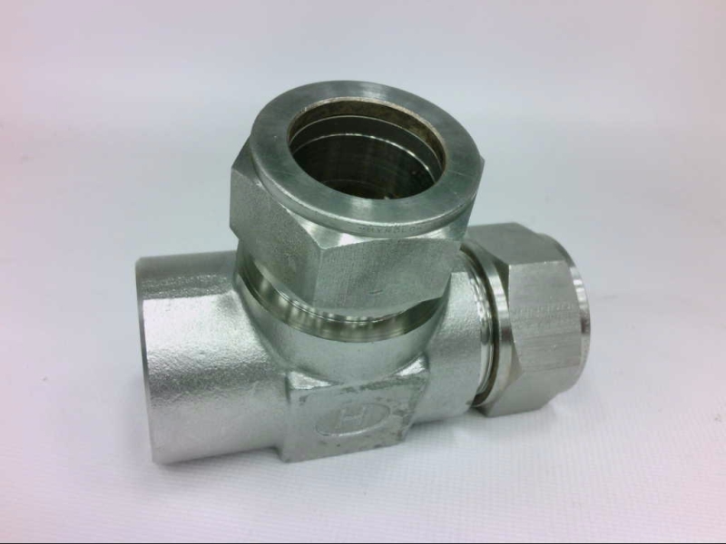 SWAGELOK SS-1610-3TFT