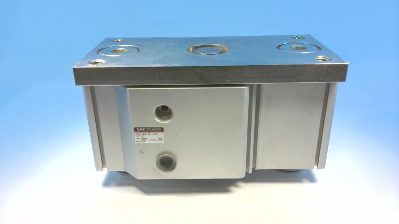 SMC MGQM100-25-Y7PL-XC18