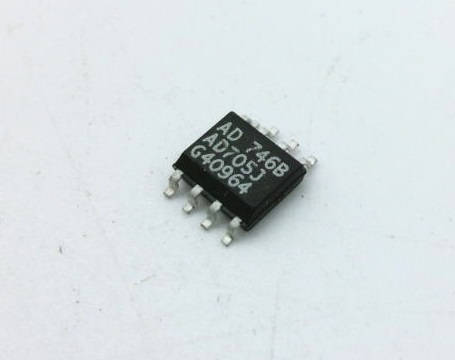 ANALOG DEVICES AD705JR
