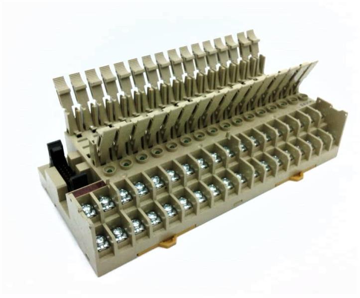 OMRON P7TF-IS16-DC24V