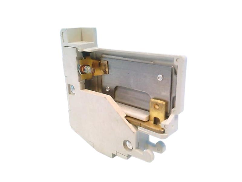 H-2013 by EATON CORPORATION