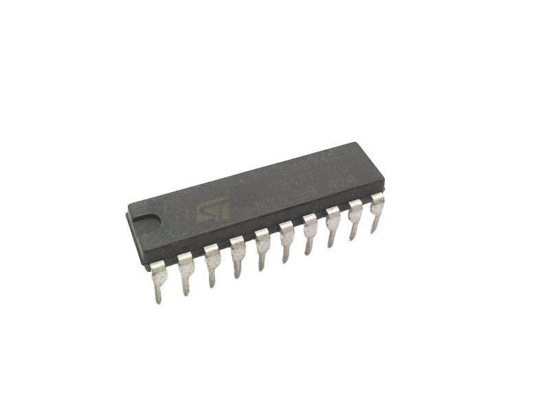 ST MICRO L4974A