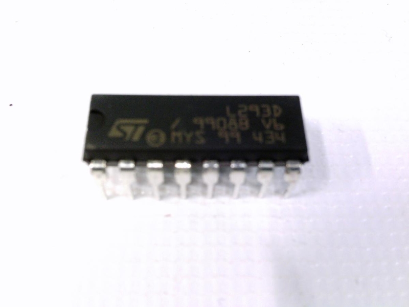ICL293D by ST MICRO