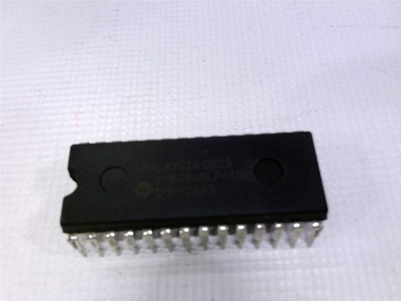 HITACHI HM6264BLP-10L