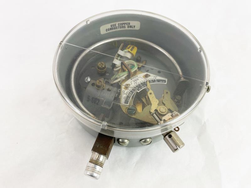 DS-243-3-RGE-21E by DWYER