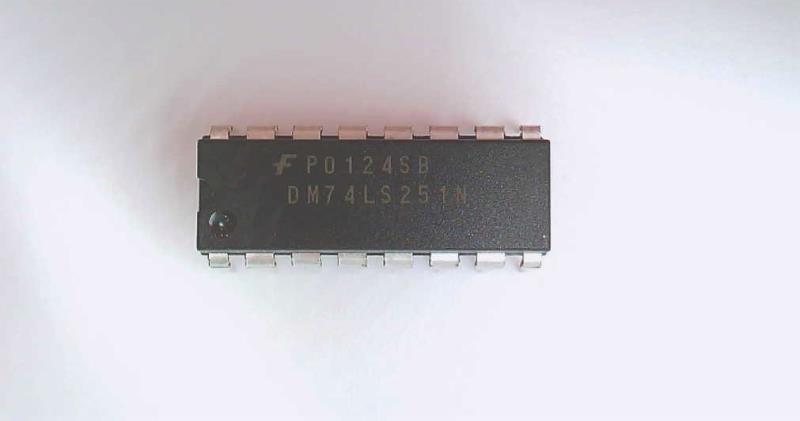 TI SEMICONDUCTOR IC74LS251N