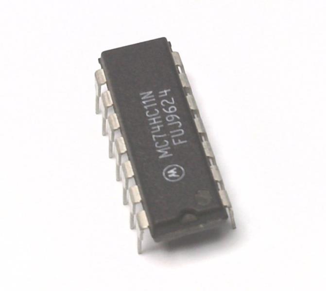 NXP SEMICONDUCTOR MC74HC11N