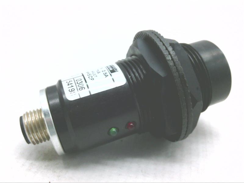 OMRON E2AW-M30LN15-M4-T1