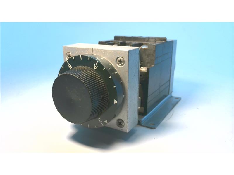 TE CONNECTIVITY 7032ADC