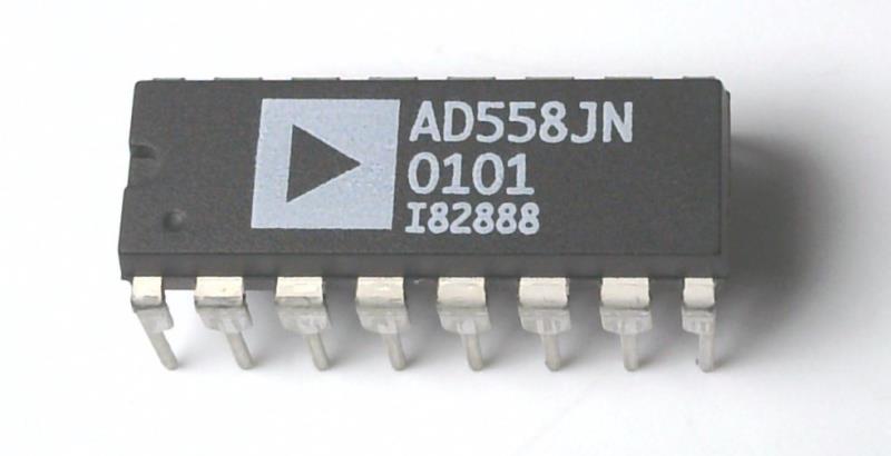 ANALOG DEVICES AD558JN