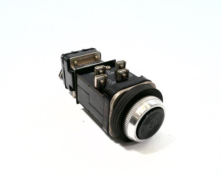 ALLEN BRADLEY 800T-A2T1