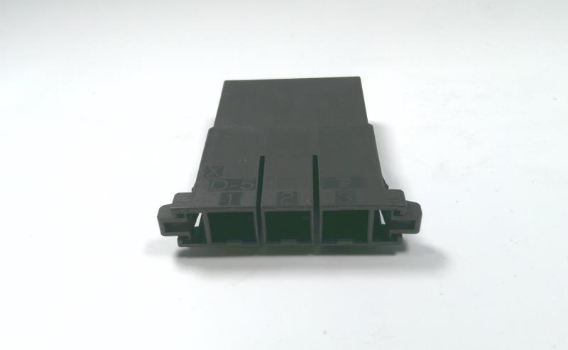 TE CONNECTIVITY 1-1747819-3