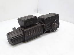 SEW EURODRIVE KA37 CMP71S/BP/PK/AK1H/SB1