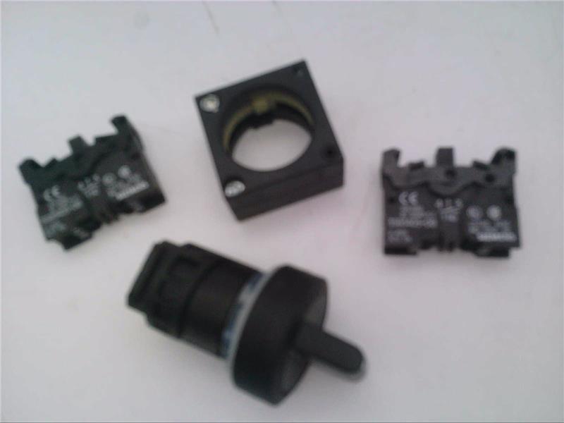 SIEMENS 3SB32102DA110CC0