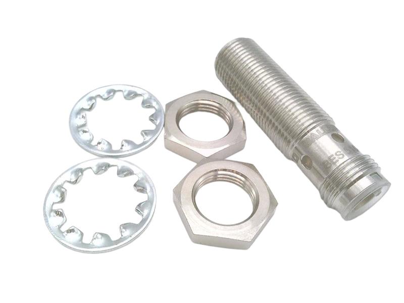 BALLUFF BES 516-325-G-E5-C-S4