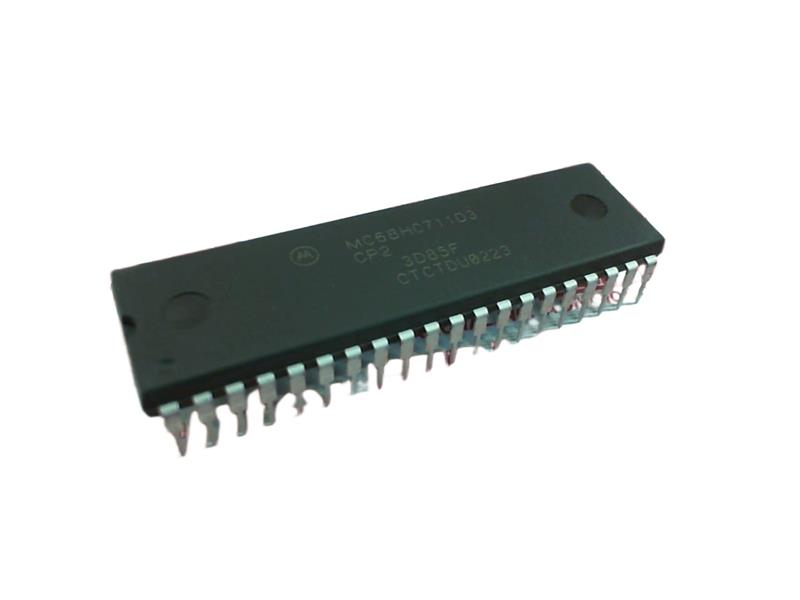 MC68HC711D3 by NXP SEMICONDUCTOR