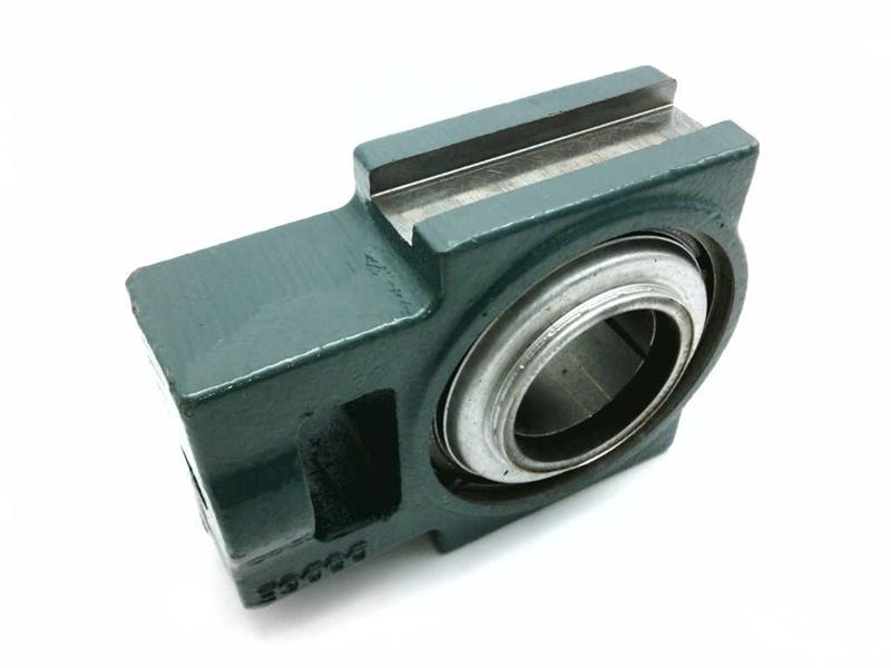 AMI BEARINGS UCT215