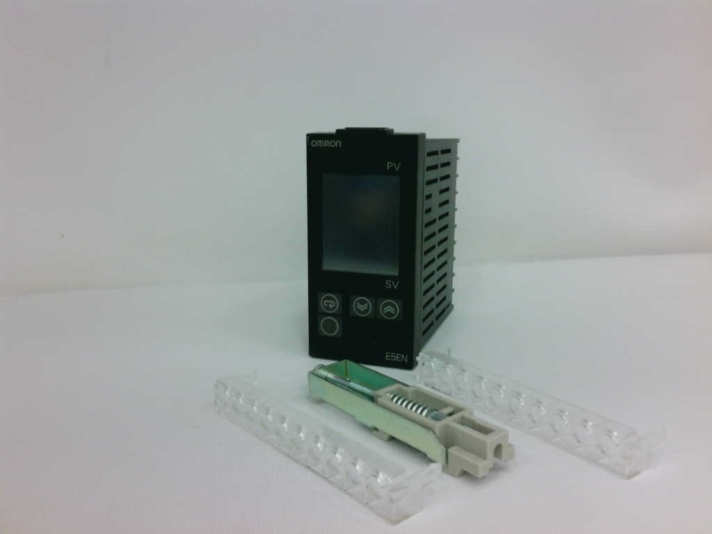 OMRON E5EN-Q3MT-500-AC100-240