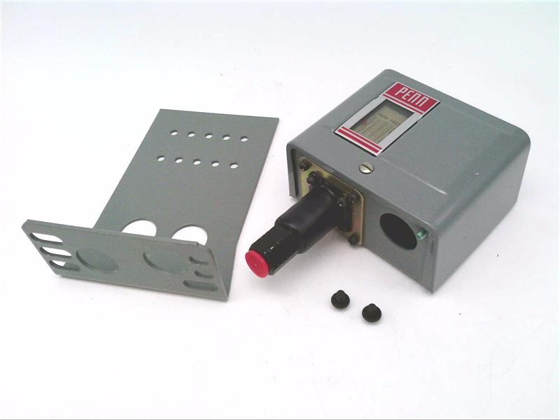 P70AA-4 by JOHNSON CONTROLS