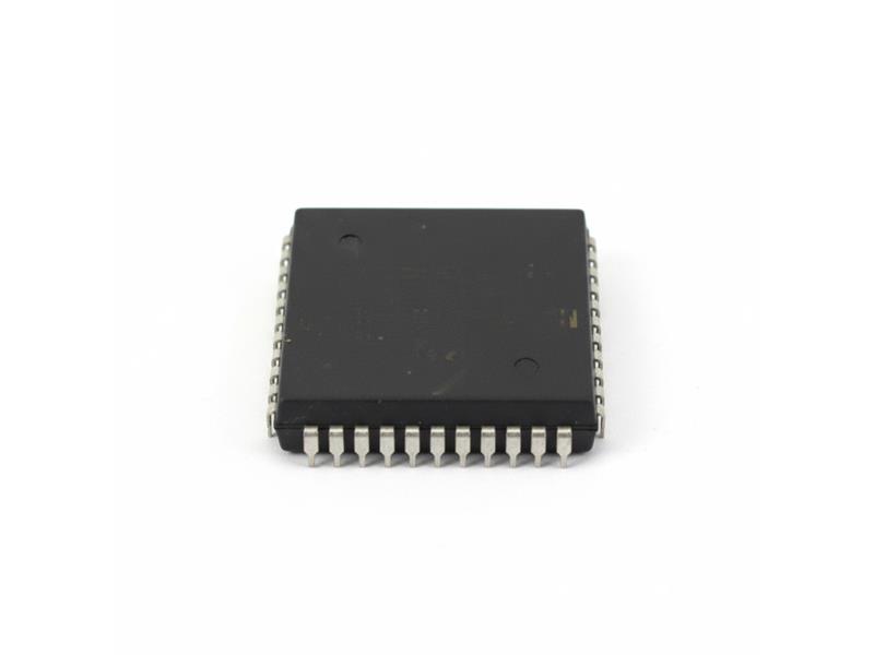 MC68HC705C8FN by NXP SEMICONDUCTOR